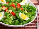 Рецепта Зелена салата с авокадо, яйца и чушки